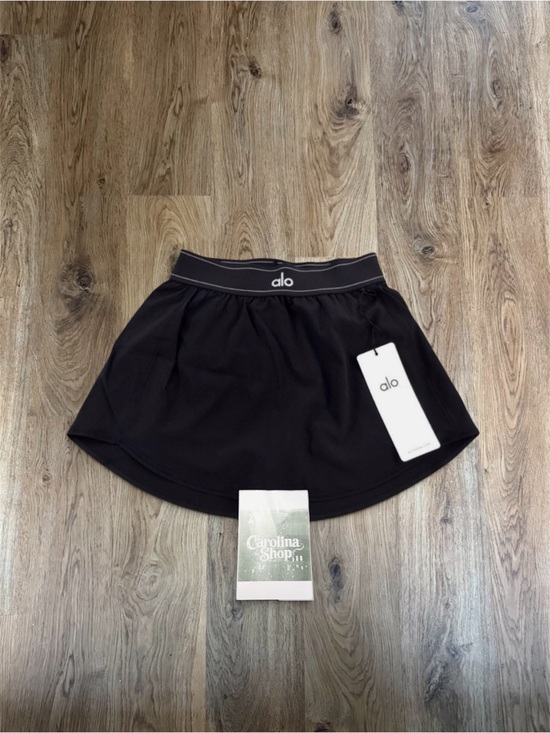ALO Yoga Dresses & Skirts - ALO Yoga Black Flared Match Point Tennis Skirt